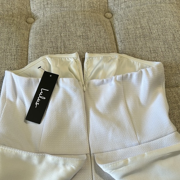 LULUS WHERE ARE YOU WHITE STRAPLESS ROMPER SIZE S - Picture 5 of 16